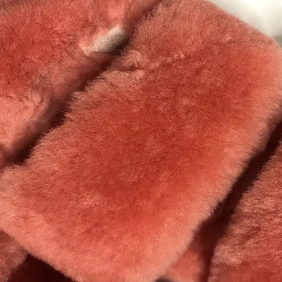 UGG | Fuzz Yeah Slippers Women's Size 6 Orange Comfort Side Buckle Flats - Picture 8 of 9